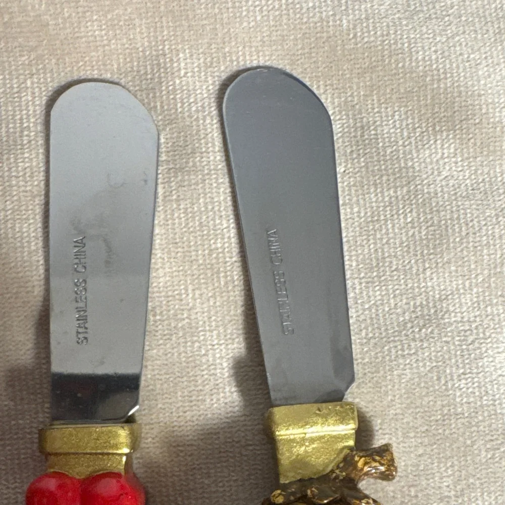 Vintage Christmas themed butter, cheese, jam spreaders Holly poinsettia pine